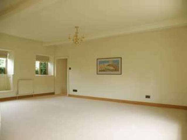  Image of 5 bedroom Detached house to rent in Middle Street Misterton Crewkerne TA18 at Crewkerne, TA18 8LU