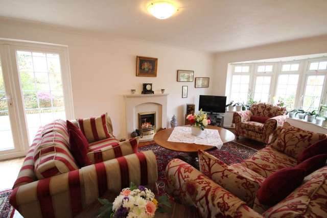 Image of 4 bedroom Detached house for sale in Cromhamstone Stone Aylesbury HP17 at Cromhamstone Stone Aylesbury, HP17 8NH