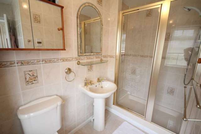  Image of 4 bedroom Detached house for sale in Cromhamstone Stone Aylesbury HP17 at Cromhamstone Stone Aylesbury, HP17 8NH