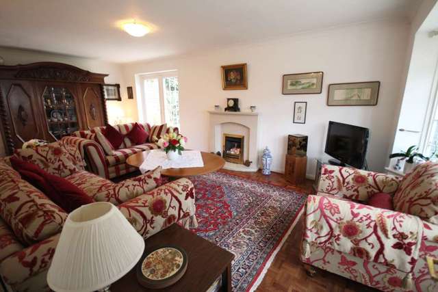  Image of 4 bedroom Detached house for sale in Cromhamstone Stone Aylesbury HP17 at Cromhamstone Stone Aylesbury, HP17 8NH