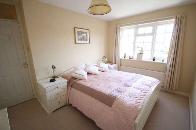  Image of 4 bedroom Detached house for sale in Cromhamstone Stone Aylesbury HP17 at Cromhamstone Stone Aylesbury, HP17 8NH
