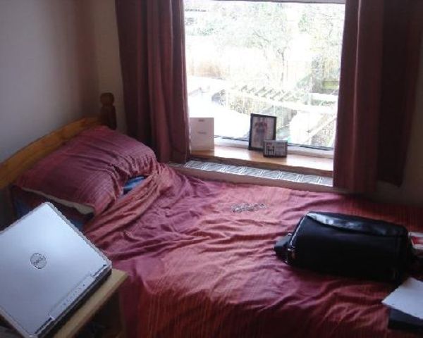  Image of 6 bedroom House Share to rent in Croydon Road Bournbrook Birmingham B29 at Selly Oak West Midlands Selly Oak, B29 7BP