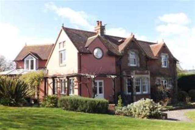  Image of 5 bedroom Detached house to rent in Cumnor Hill Cumnor Oxford OX2 at Oxford, OX2 9EY