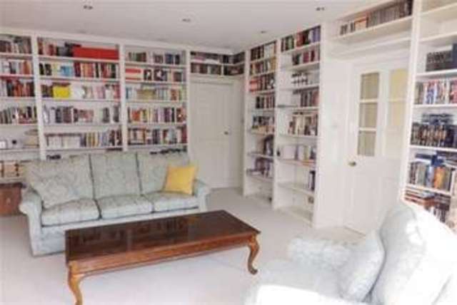  Image of 5 bedroom Detached house to rent in Cumnor Hill Cumnor Oxford OX2 at Oxford, OX2 9EY