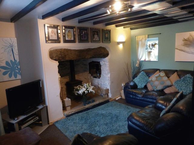  Image of 2 bedroom Detached house for sale in Bryn Crwn Cwm-Y-Glo Caernarfon LL55 at Cwm-Y-Glo, LL55 4DL