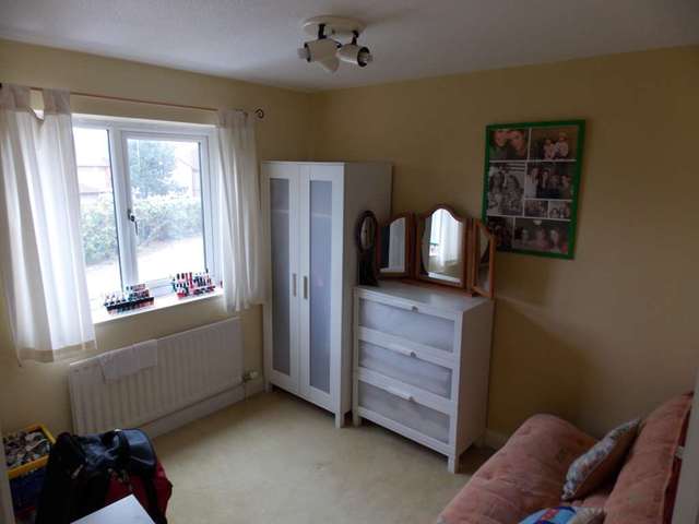 Image of 4 bedroom Semi-Detached house to rent in Cypress Gardens Bicester OX26 at Cypress Gardens  Bicester, OX26 3XT