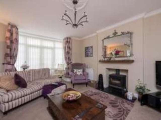  Image of 4 bedroom Bungalow for sale in Cyril Avenue Beeston Nottingham NG9 at Beeston Nottingham Beeston, NG9 1DS