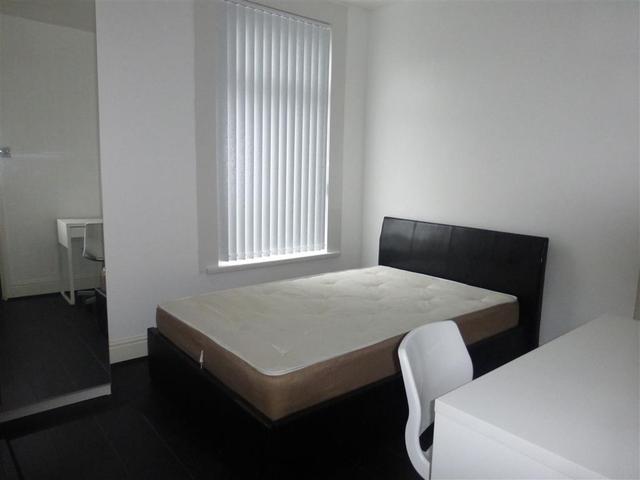  Image of 4 bedroom Detached house to rent in Daisy Road Edgbaston Birmingham B16 at Daisy Road  BIRMINGHAM, B16 9DY