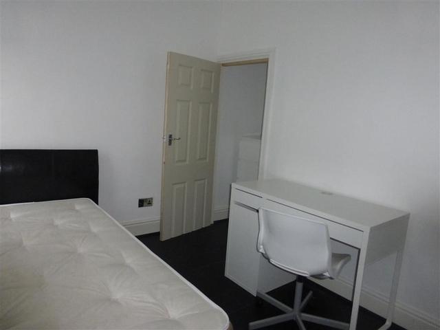  Image of 4 bedroom Detached house to rent in Daisy Road Edgbaston Birmingham B16 at Daisy Road  BIRMINGHAM, B16 9DY