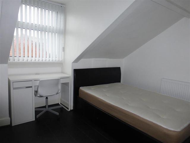  Image of 4 bedroom Detached house to rent in Daisy Road Edgbaston Birmingham B16 at Daisy Road  BIRMINGHAM, B16 9DY