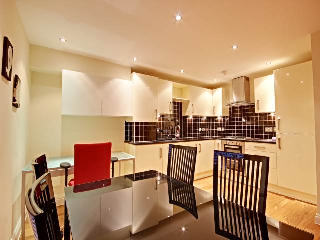  Image of 2 bedroom Apartment to rent in London Road St. Albans AL1 at 55 London Road St Albans St Albans, AL1 1LJ