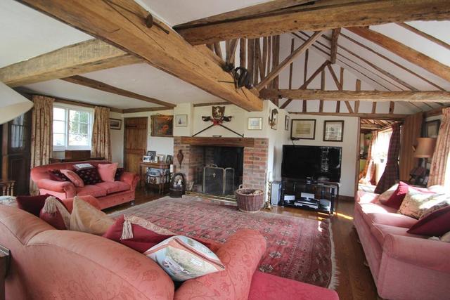  Image of 5 bedroom Detached house for sale in Daniels Water Great Chart Ashford TN26 at Bethersden, TN26 1JY