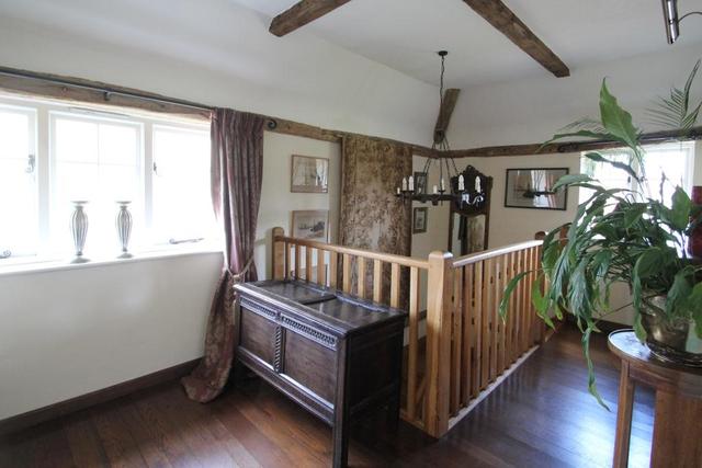  Image of 5 bedroom Detached house for sale in Daniels Water Great Chart Ashford TN26 at Bethersden, TN26 1JY