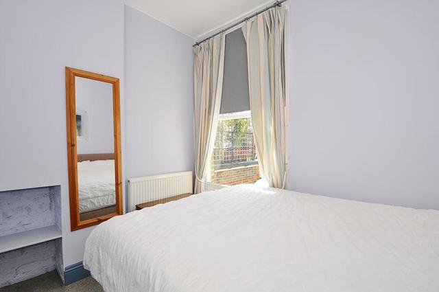  Image of 2 bedroom Property to rent in Dawes Road London SW6 at Dawes Road  London, SW6 7DU