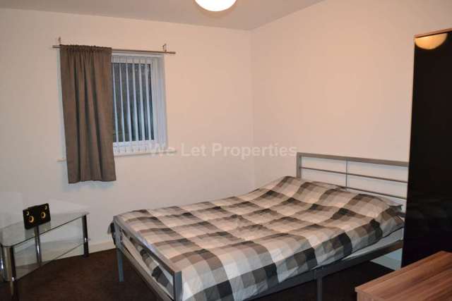  Image of 2 bedroom Apartment to rent in Blackfriars Road Salford M3 at Blackfriars Road  Manchester, M3 7EL