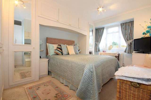  Image of 3 bedroom Detached house for sale in Dinmore Bovingdon Hemel Hempstead HP3 at Dinmore Bovingdon Hemel Hempstead, HP3 0QQ
