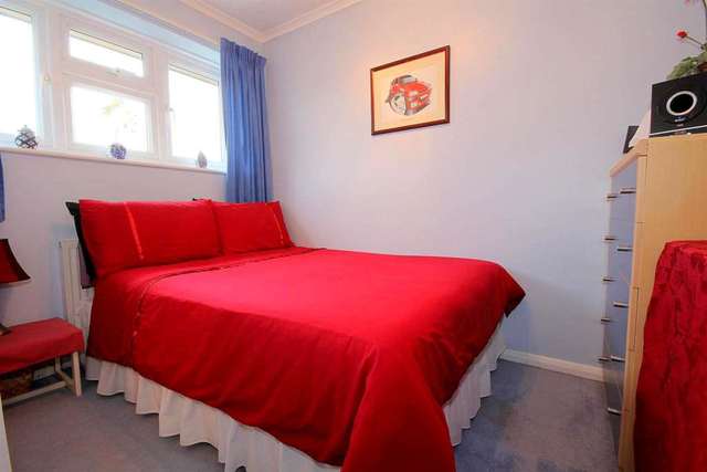  Image of 3 bedroom Detached house for sale in Dinmore Bovingdon Hemel Hempstead HP3 at Dinmore Bovingdon Hemel Hempstead, HP3 0QQ
