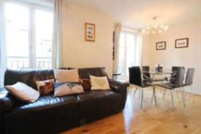  Image of 4 bedroom Town House for sale in Dolphington Avenue Glasgow G5 at Glasgow  Birkwood, G5 0HY