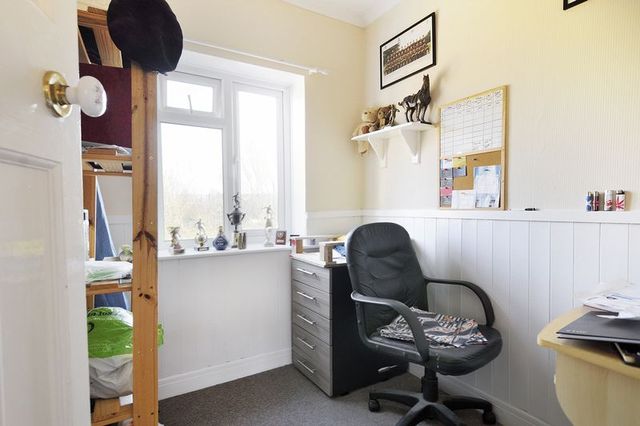  Image of 3 bedroom Terraced house for sale in Dominion Close Broadwater Worthing BN14 at Dominion Close  Worthing, BN14 8LQ