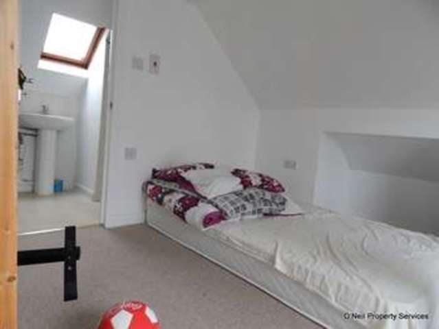  Image of 1 bedroom Flat Share to rent in Totteridge Lane High Wycombe HP13 at Totteridge Lane  High Wycombe, HP13 7QD