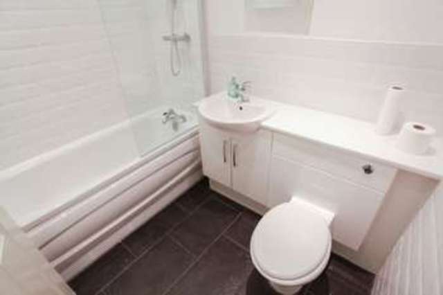  Image of 2 bedroom Flat to rent in Dovedale Road Mossley Hill Liverpool L18 at Dovedale Road  Liverpool, L18 5ER
