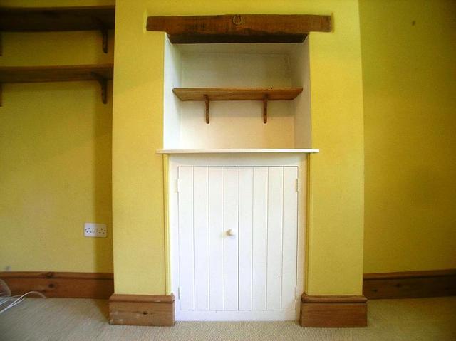  Image of 2 bedroom Detached house to rent in Down Road Guildford GU1 at Guildford, GU1 2PX