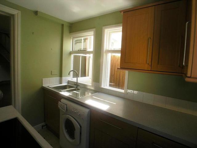  Image of 2 bedroom Detached house to rent in Down Road Guildford GU1 at Guildford, GU1 2PX