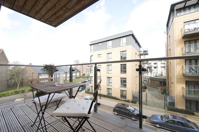  Image of 2 bedroom Flat to rent in Dragmore Street London SW4 at Dragmore Street  Clapham Common, SW4 8DW