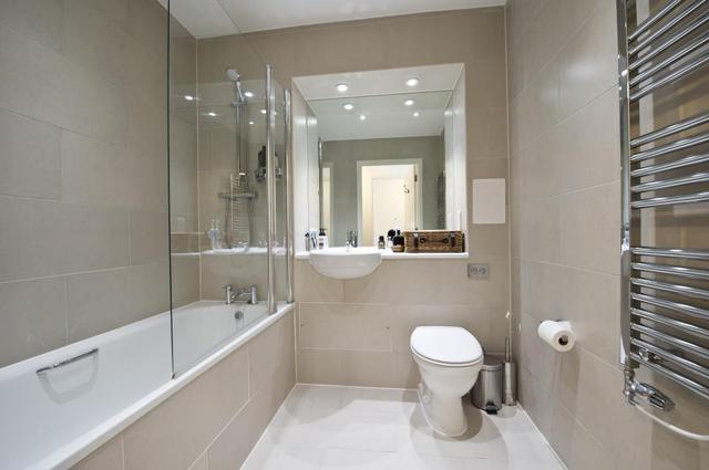  Image of 2 bedroom Flat to rent in Dragmore Street London SW4 at Dragmore Street  Clapham Common, SW4 8DW