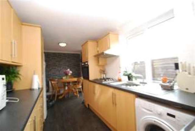 Image of 2 bedroom Bungalow for sale in Drummond Road Skegness PE25 at Seacroft, PE25 3BU