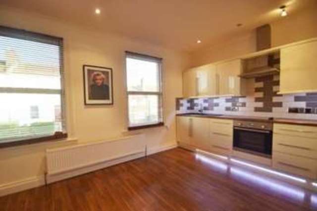  Image of 2 bedroom Apartment for sale in Dunstans Road London SE22 at Dunstans Road  East Dulwich, SE22 0HQ