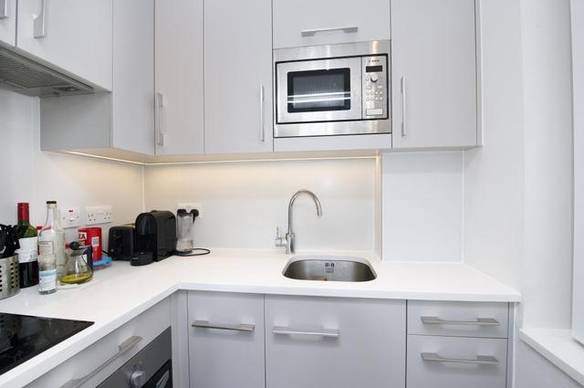  Image of 2 bedroom Flat to rent in Eardley Crescent London SW5 at Eardley Crescent  London, SW5 9JS