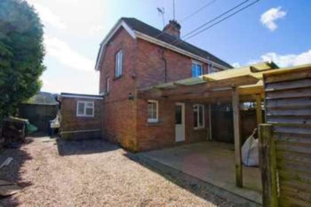  Image of 3 bedroom Cottage to rent in East Harting East Harting Petersfield GU31 at East Harting Petersfield Hampshire, GU31 5LY