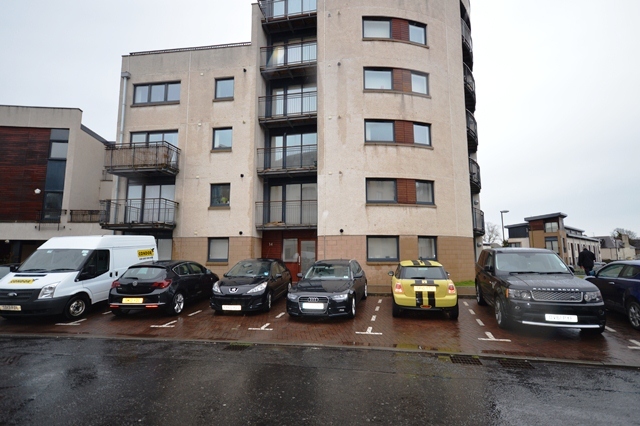  Image of 2 bedroom Flat to rent in East Pilton Farm Crescent Edinburgh EH5 at Fettes Edinburgh Edinburgh, EH5 2GH