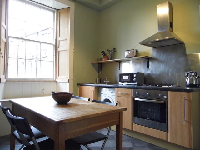  Image of 4 bedroom Flat to rent in East Preston Street Edinburgh EH8 at Newington Edinburgh Edinburgh, EH8 9QB