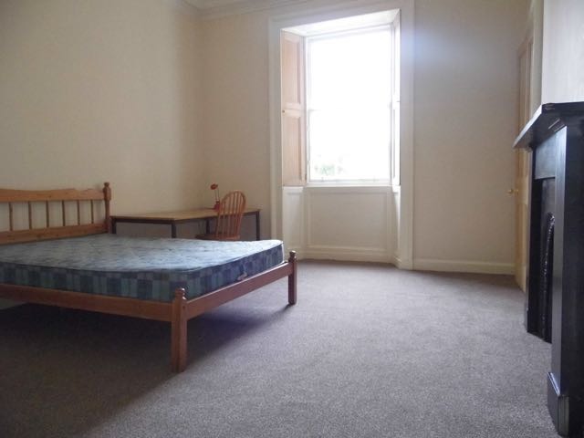  Image of 4 bedroom Flat to rent in East Preston Street Edinburgh EH8 at Newington Edinburgh Edinburgh, EH8 9QB