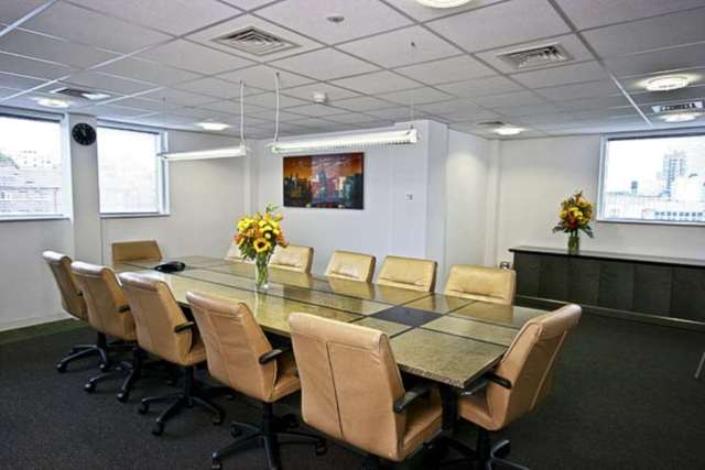  Image of Detached house to rent in East Smithfield London E1W at Tower Hill E1W London, E1W 1AW