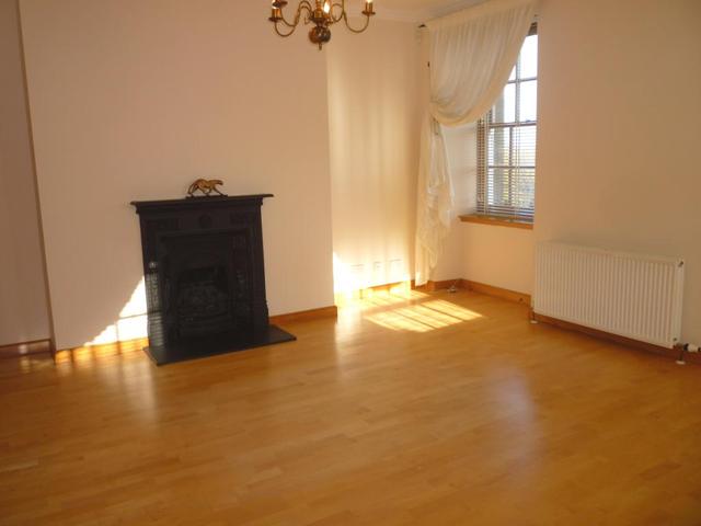  Image of 3 bedroom Flat to rent in Donibristle Gardens Dalgety Bay Dunfermline KY11 at Dalgety Bay Fife Fife, KY11 9DH