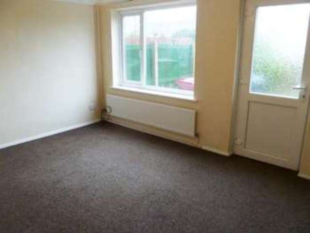  Image of 4 bedroom End of Terrace to rent in Eastcott Close Blackburn BB2 at Eastcott Close  Blackburn, BB2 3WJ