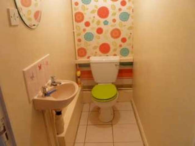  Image of 4 bedroom End of Terrace to rent in Eastcott Close Blackburn BB2 at Eastcott Close  Blackburn, BB2 3WJ