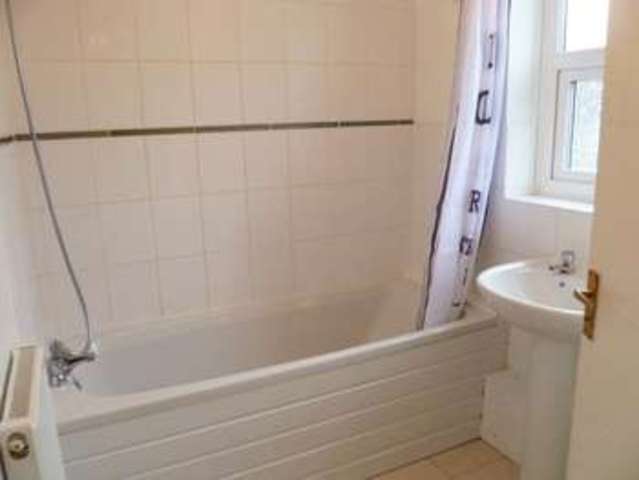  Image of 4 bedroom End of Terrace to rent in Eastcott Close Blackburn BB2 at Eastcott Close  Blackburn, BB2 3WJ