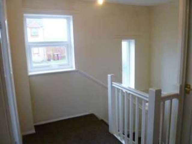  Image of 4 bedroom End of Terrace to rent in Eastcott Close Blackburn BB2 at Eastcott Close  Blackburn, BB2 3WJ