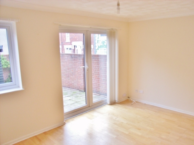  Image of 3 bedroom Detached house to rent in Artillery Terrace Old Canal Southsea PO4 at Old Canal Southsea Southsea, PO4 8JB