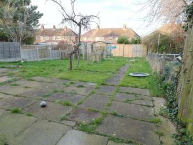  Image of 2 bedroom Terraced house to rent in Eatesbrook Road Birmingham B33 at Eatesbrook Road Stechford Birmingham, B33 9TB