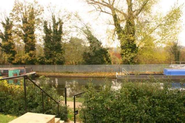  Image of 2 bedroom Apartment to rent in Ebberns Road Hemel Hempstead HP3 at Ebberns Road  Hemel Hempstead, HP3 9FU