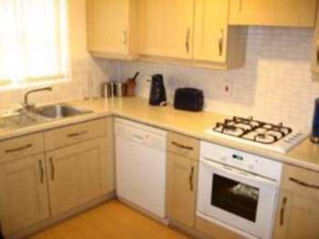  Image of 4 bedroom Semi-Detached house for sale in Edmonstone Crescent Nottingham NG5 at Nottingham Nottinghamshire Arnold, NG5 5UW