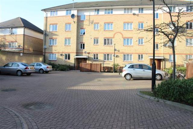  Image of 1 bedroom Apartment for sale in Enterprize Way London SE8 at Deptford, SE8 3PY