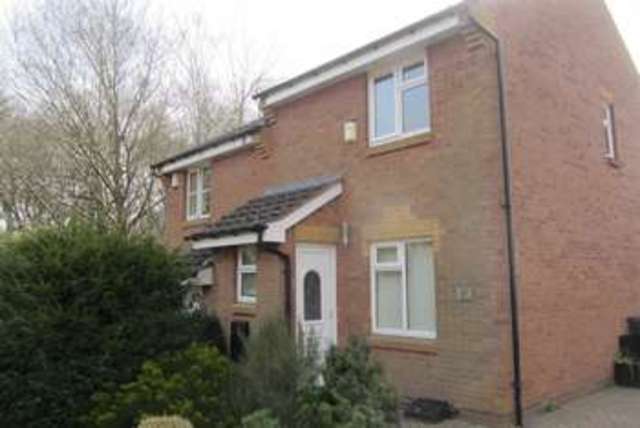  Image of 2 bedroom Semi-Detached house to rent in Ellerdene Close Headless Cross Redditch B98 at Redditch Worcestershire Redditch, B98 7PW