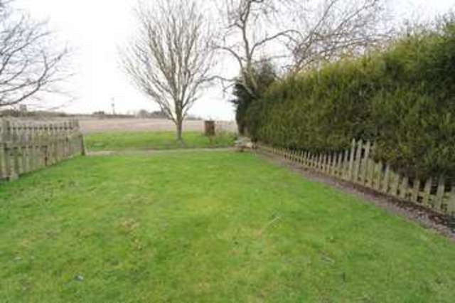  Image of 2 bedroom Terraced house to rent in Elm Croft Walkington Beverley HU17 at Elm Croft Walkington Beverley, HU17 8RS