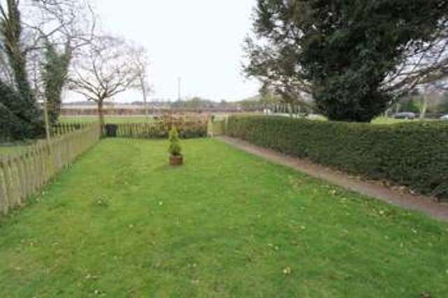  Image of 2 bedroom Terraced house to rent in Elm Croft Walkington Beverley HU17 at Elm Croft Walkington Beverley, HU17 8RS